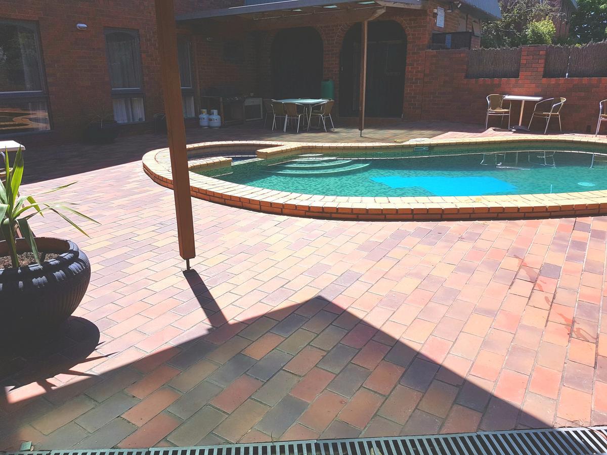 Hotel Cavalier Wantirna South Exteriér fotografie